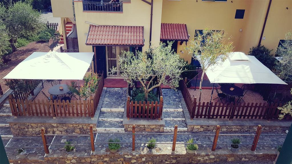 Salvia E Rosmarino - Affittacamere In Liguria Villanova d'Albenga Buitenkant foto